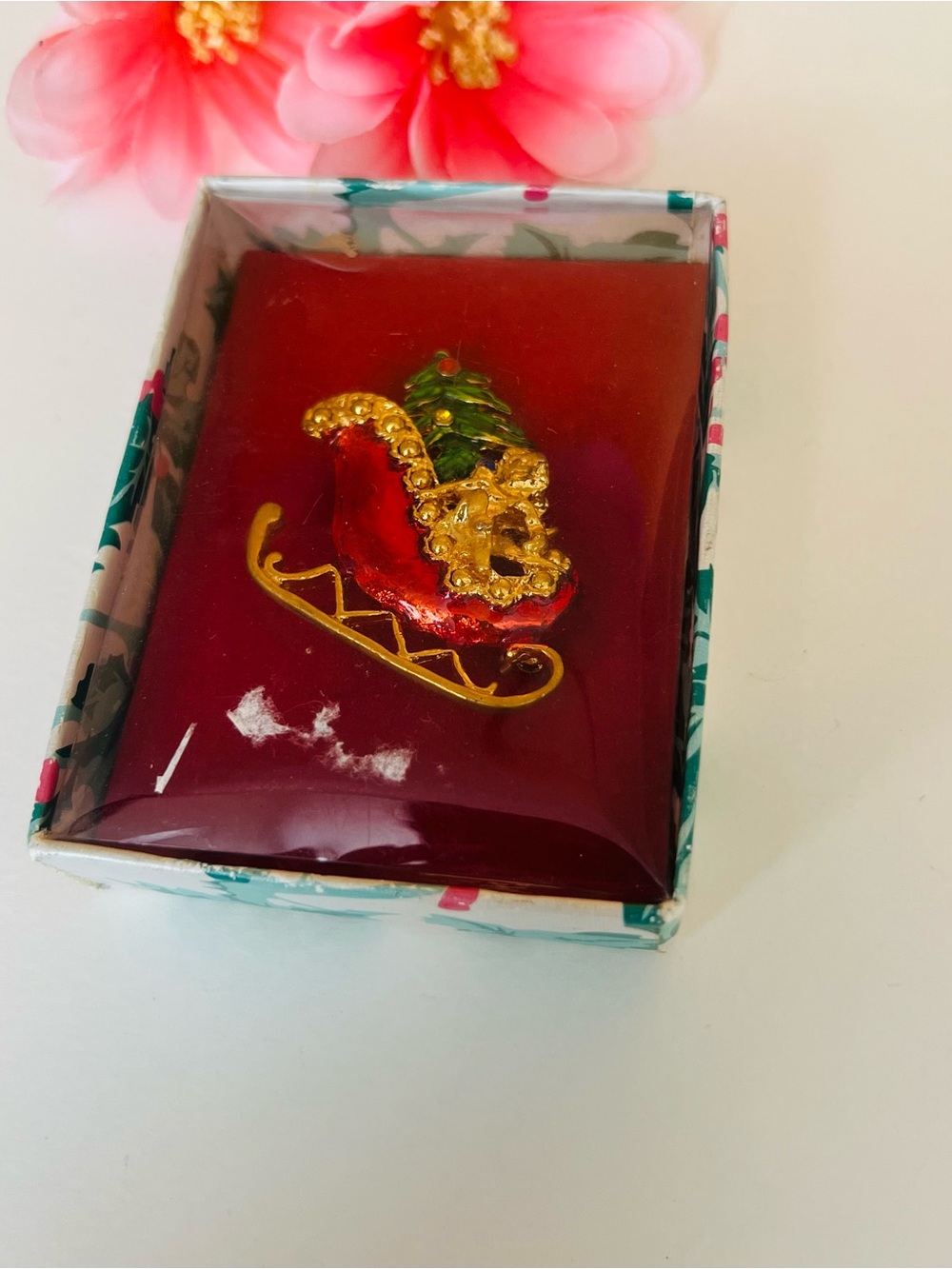 Festive Red and Gold Holiday Sleigh Brooch - Unbranded